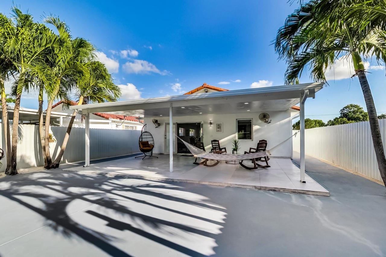 Luxurious Tropical Private Oasis By Mia Airport Villa Hialeah Exterior photo